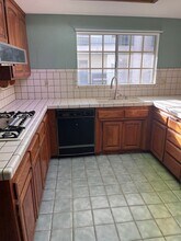 1002 Vía Zapata in Riverside, CA - Building Photo - Building Photo