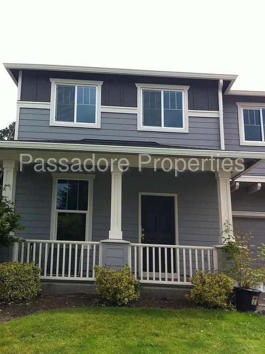 660 NW Ledum Ln in Hillsboro, OR - Foto de edificio
