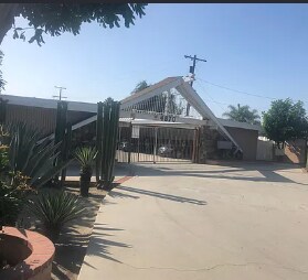 4870 Abbott Rd in Lynwood, CA - Foto de edificio