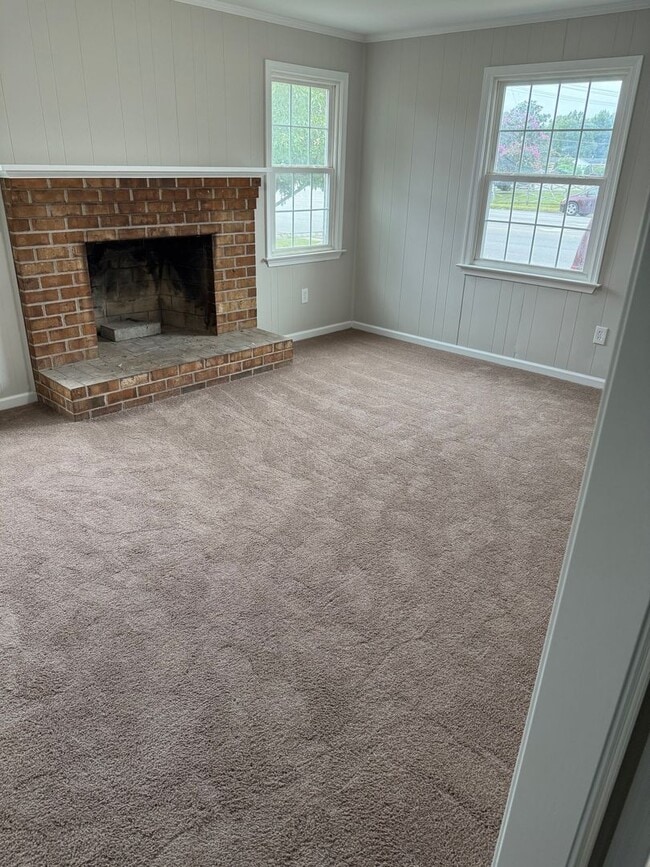 916 E Ellerslie Ave in Colonial Heights, VA - Building Photo - Building Photo