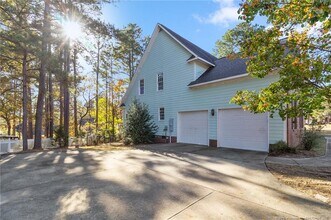 480 Whispering Pines Dr in Spring Lake, NC - Building Photo - Building Photo