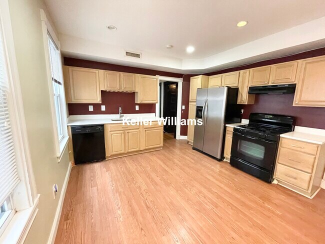 10 Bucknam St, Unit 2