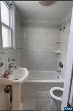 514 N 3rd St in East Newark, NJ - Building Photo - Building Photo