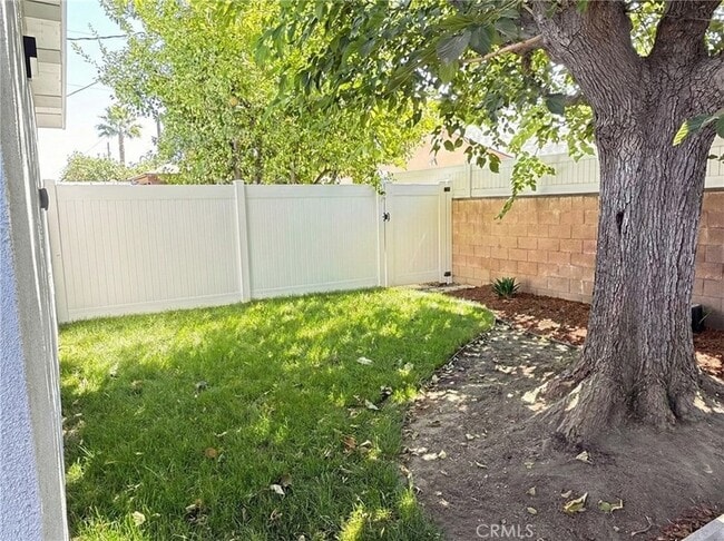 8460 Nestle Ave in Los Angeles, CA - Foto de edificio - Building Photo