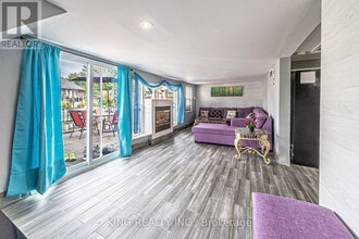 42 Wahneta Ave in Lasalle, ON - Foto de edificio - Building Photo