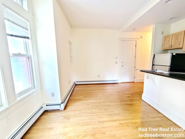 195 Commonwealth Ave in Boston, MA - Building Photo - Building Photo