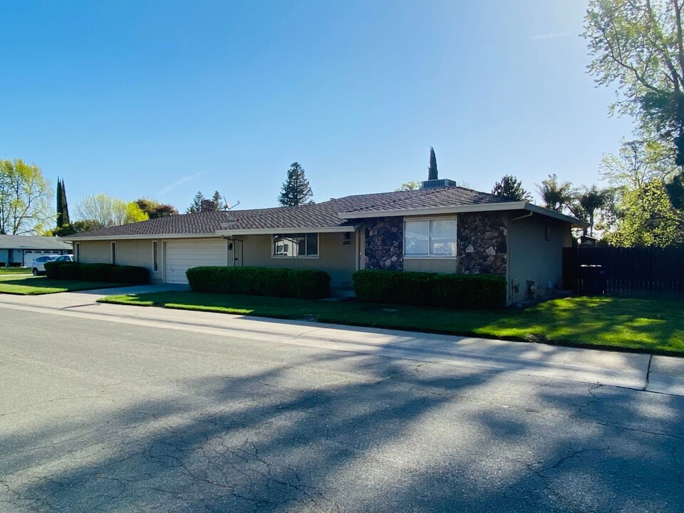 6801 Trudy Way in Sacramento, CA - Building Photo