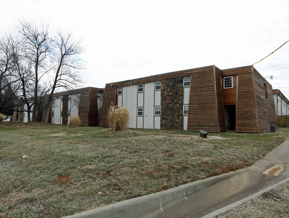 Cedar Knoll in Springfield, MO - Foto de edificio