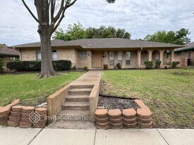 1506 Mayfield Ave in Garland, TX - Building Photo