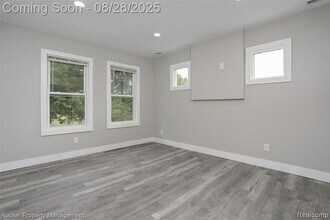 5122 W Chicago, Unit Apt 2 in Detroit, MI - Building Photo - Building Photo