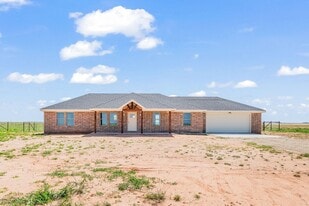 9306 East F M 597 in Idalou, TX - Building Photo