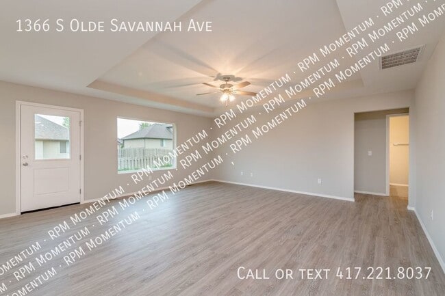 1366 S Olde Savannah Ave in Republic, MO - Building Photo - Building Photo