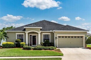 5730 Fischer Dr in Lakeland, FL - Building Photo