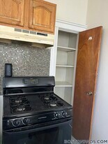 19 Mora St in Boston, MA - Building Photo