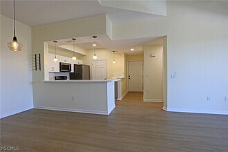 9005 Colby Dr in Ft. Myers, FL - Building Photo - Building Photo