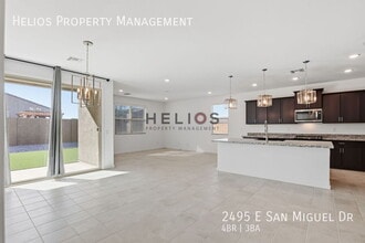 2495 E San Miguel Dr in Casa Grande, AZ - Building Photo - Building Photo