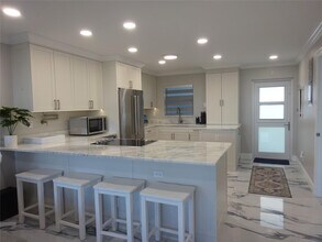 8 Briny Ave in Pompano Beach, FL - Building Photo - Building Photo