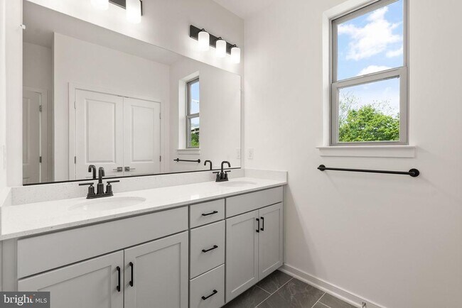 6230 Folly Ln in Alexandria, VA - Building Photo - Building Photo