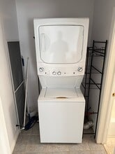 38 Marple Ave, Unit # B in Clifton Heights, PA - Foto de edificio - Building Photo