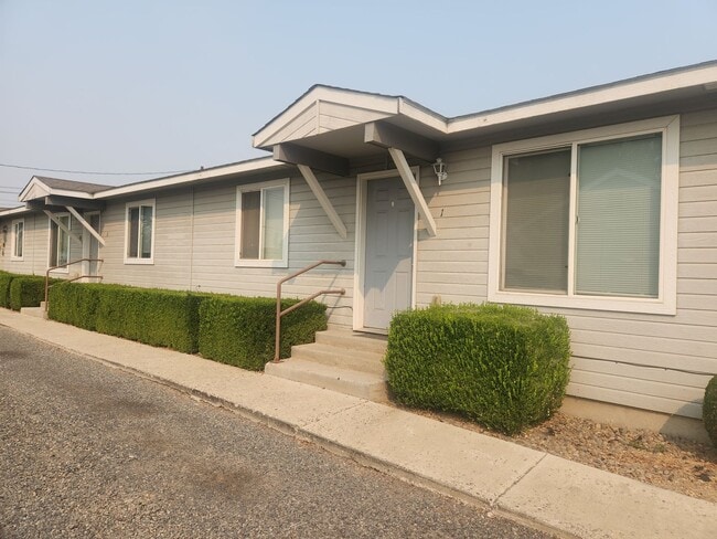 property at 1708 S 11th Ave