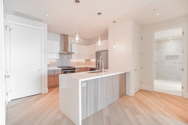 property at 3333 Lake St