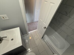 7 Sherwood Ln in Willingboro, NJ - Building Photo - Building Photo