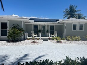 381 Rookery Ct in Marco Island, FL - Foto de edificio - Building Photo