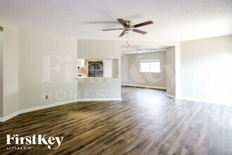 5415 Colton Creek in San Antonio, TX - Building Photo - Building Photo