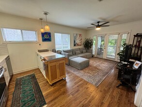 212 Berean Ave SE, Unit 6 in Atlanta, GA - Building Photo - Building Photo