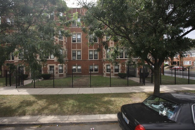 7502 S Eggleston Ave in Chicago, IL - Building Photo - Building Photo