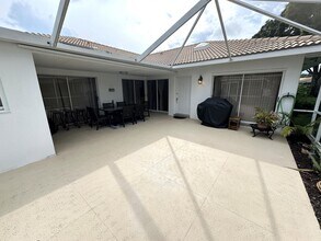 1702 Silverleaf Oak Ct in Palm Beach Gardens, FL - Building Photo - Building Photo