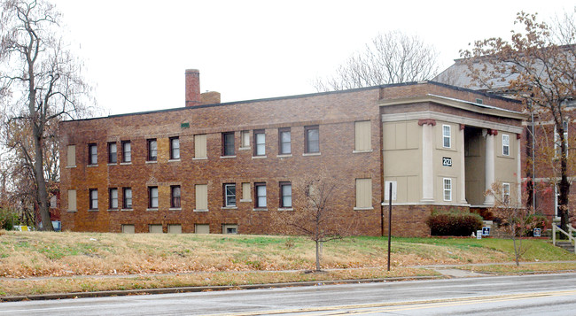 2123 N College Ave in Indianapolis, IN - Building Photo - Building Photo