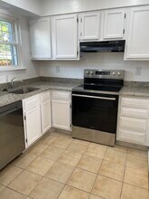 2846 Lester Lee Ct in Falls Church, VA - Building Photo - Building Photo