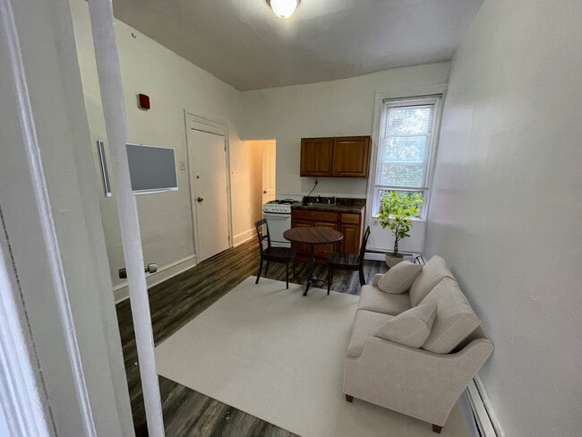 property at 1313 W Allegheny Ave