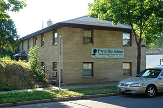 1350 Payne Ave in St. Paul, MN - Foto de edificio - Building Photo