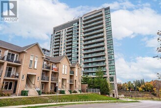 35 Brian Peck Crescent in Toronto, ON - Building Photo - Building Photo