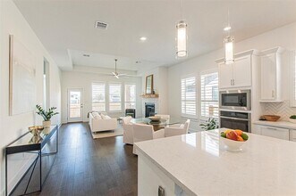 215 Milam Crk Dr in Kyle, TX - Building Photo - Building Photo