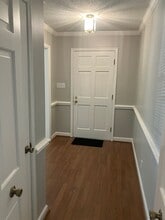 1018 Jefferson Rd in Greensboro, NC - Foto de edificio - Building Photo