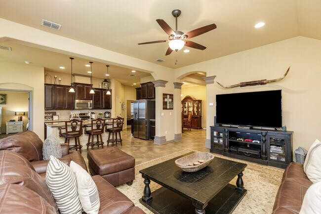 7921 Pavo Real St in Corpus Christi, TX - Building Photo - Building Photo