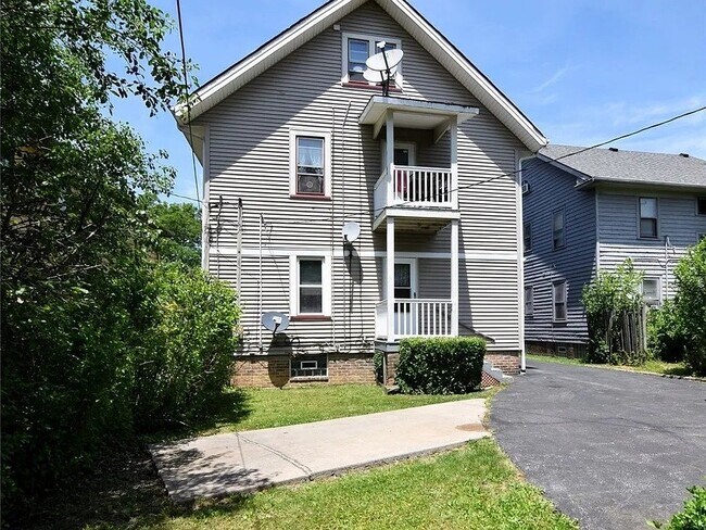 property at 3408 Desota Ave