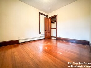 86 Chestnut St, Unit 2 in Brookline, MA - Foto de edificio - Building Photo