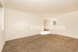 7364 Brandt Pike in Dayton, OH - Building Photo - Building Photo