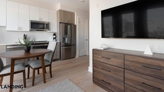 5508 7th St NW, Unit 305 in Washington, DC - Building Photo - Building Photo