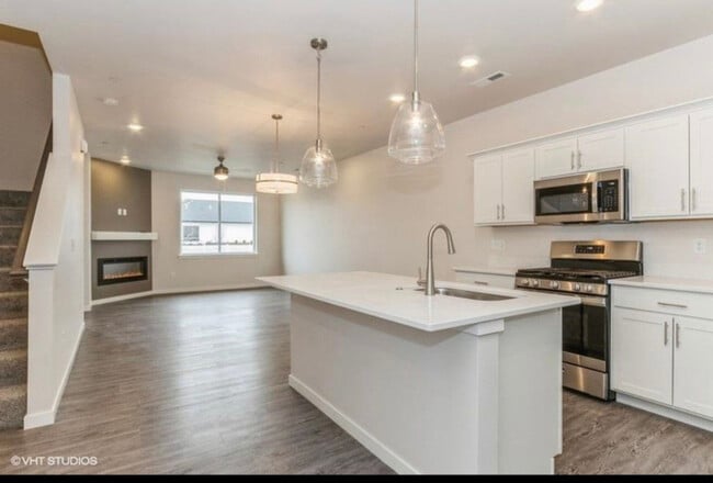 2242 Denison Ave in North Liberty, IA - Building Photo - Building Photo