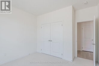 53 Hillcroft Wy in Kawartha Lakes, ON - Building Photo - Building Photo