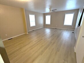 245 Smith St in Lander, WY - Building Photo - Building Photo