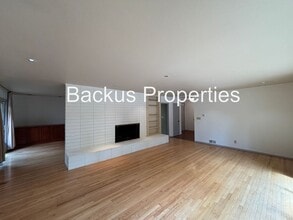 1249 San Fernando Dr in Salinas, CA - Building Photo - Building Photo