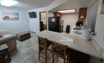 605 Flora St, Unit Apartment in Prescott, AZ - Foto de edificio - Building Photo