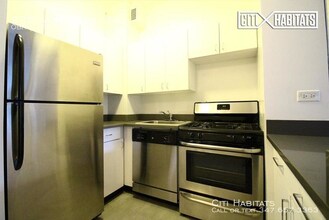 225 W 22nd St-Unit -5a in New York, NY - Foto de edificio - Building Photo