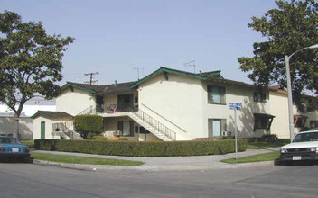 145 S Princeton Ave in Fullerton, CA - Building Photo - Building Photo